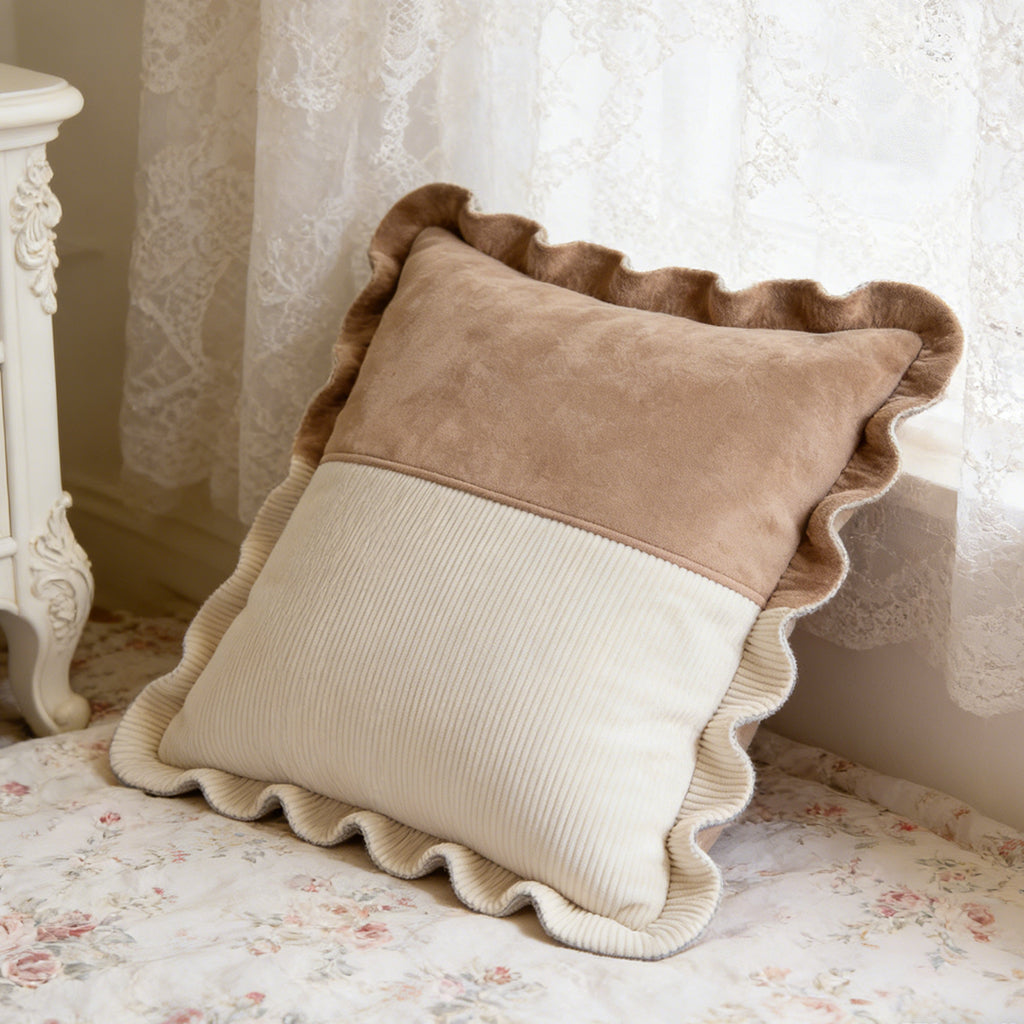 Scallop Edge Velvet Throw Pillow